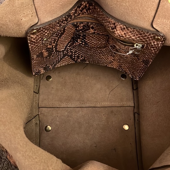 Ann Taylor Snakeskin-Embossed Leather Tote Bag - Picture 4 of 5